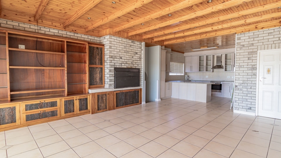 To Let 5 Bedroom Property for Rent in Myburgh Park Western Cape